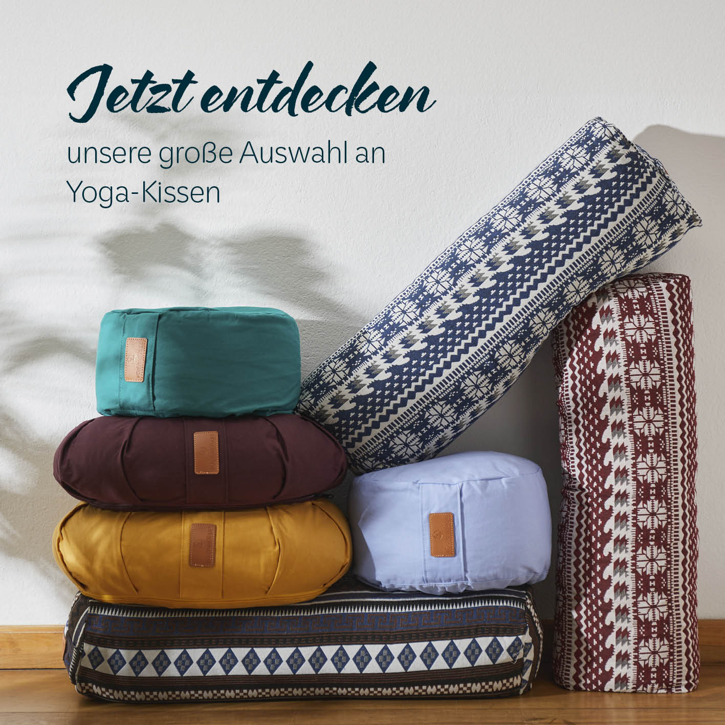 Yoga-Bolster Paravati - gefüllt mit Bio-Dinkelspelz - 67 x 22 x 13 cm - Navyblau