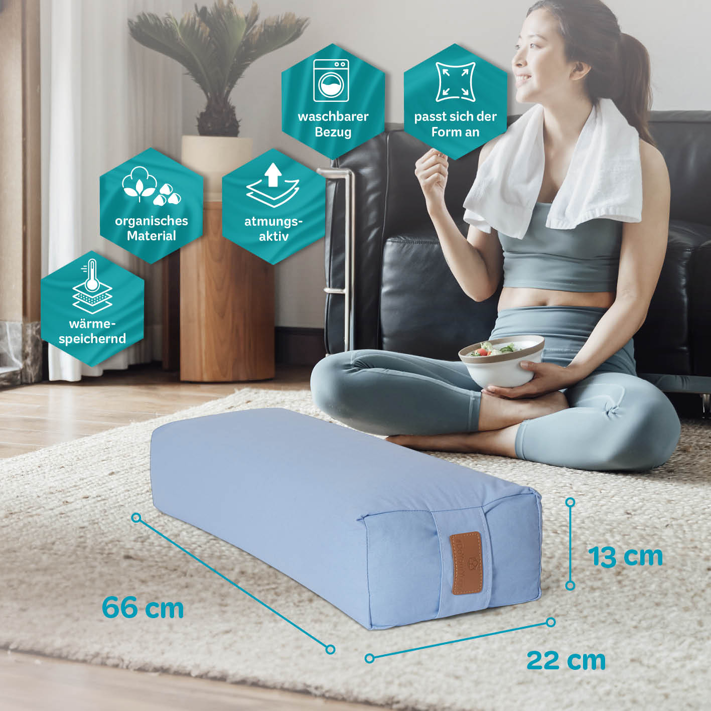 Yoga-Bolster Paravati - gefüllt mit Bio-Dinkelspelz - 67 x 22 x 13 cm - Hellblau