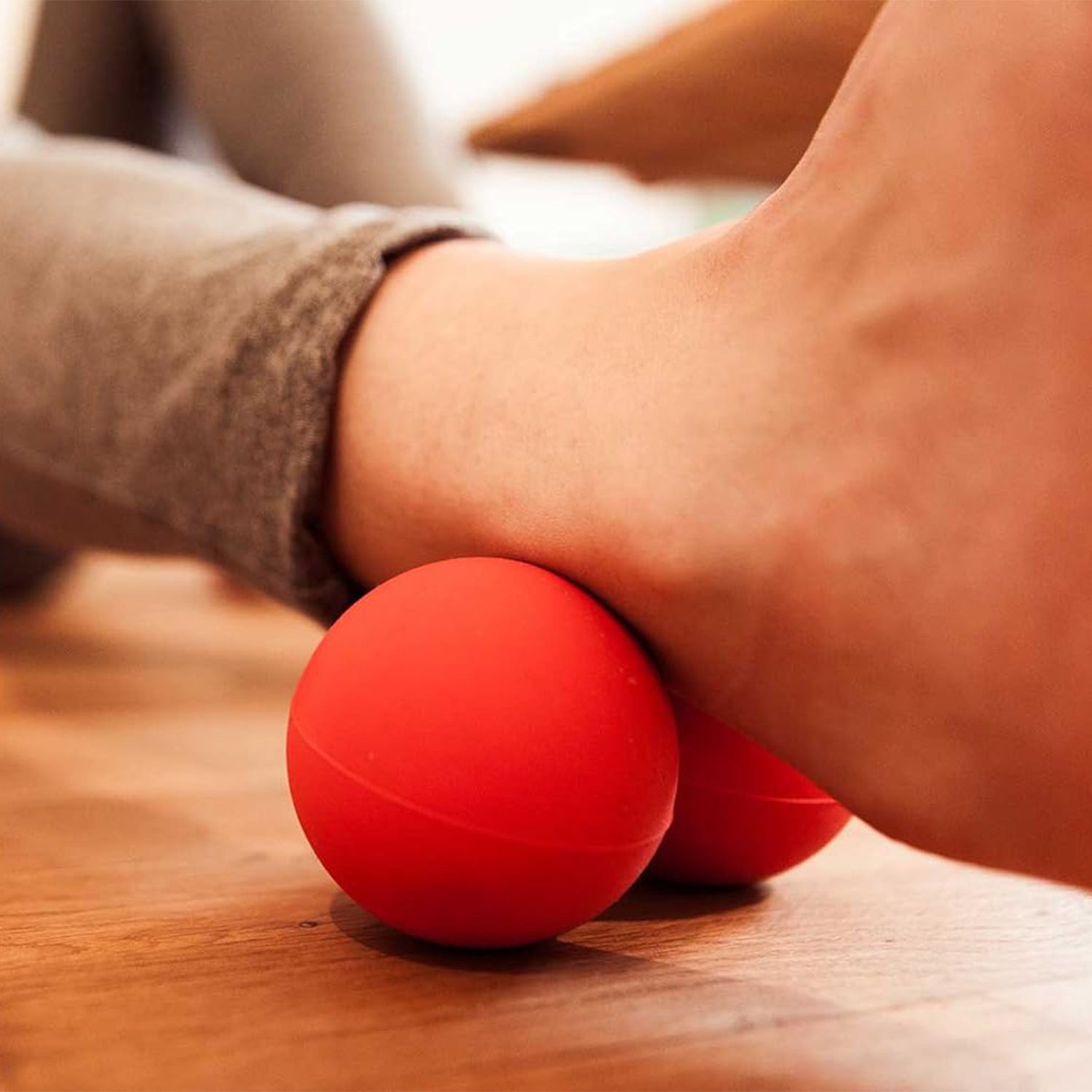 Double Faszienball -  Massageball Globo - ca 8cm Durchmesser aus Silikon - Orange