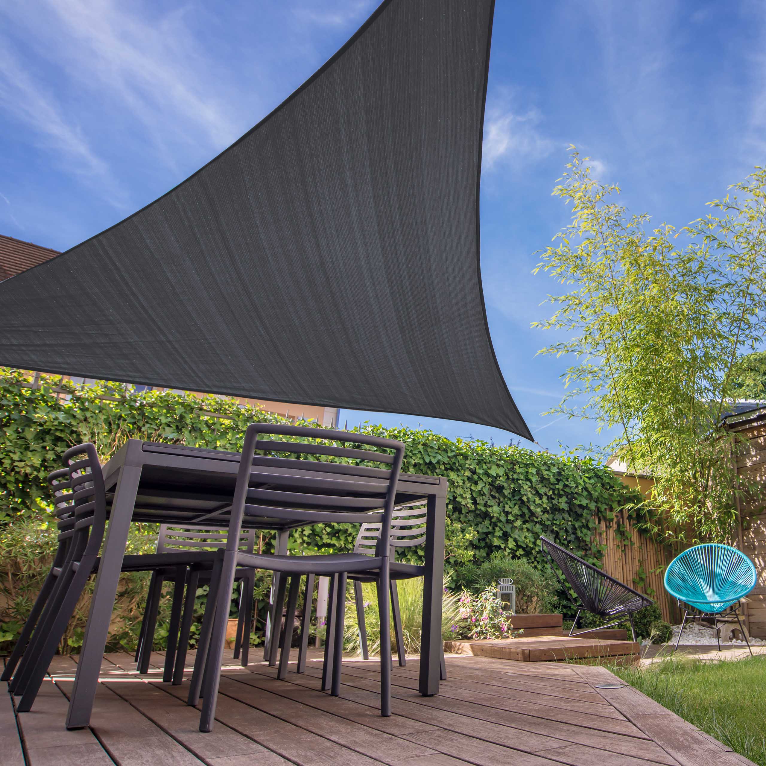 Sonnensegel 100% HDPE mit Stabilisator für UV-Schutz - Dreieck 4 x 4 x 4 Meter - Dunkelgrau